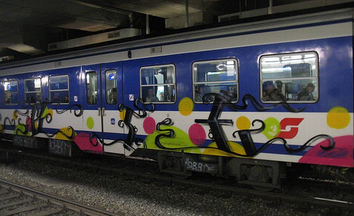 train graffiti