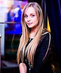 People & Humanity: Nightclub girls, Russia