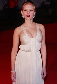 Celebrities: Scarlett Johansson