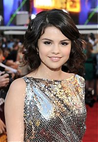 TopRq.com search results: Selena Marie Gomez