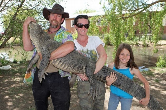 Samantha Young, a 9-year-old alligator wrestler