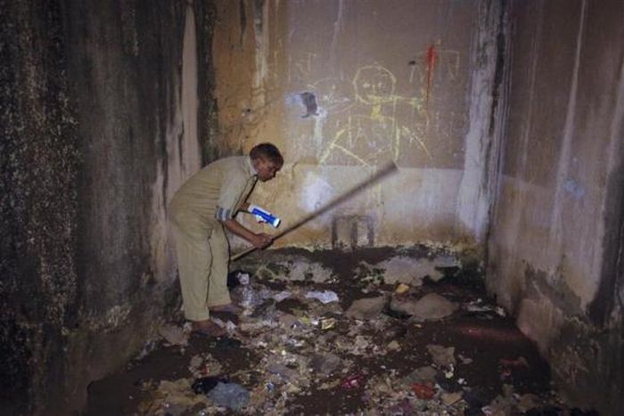 Rat-catching, Mumbai, India