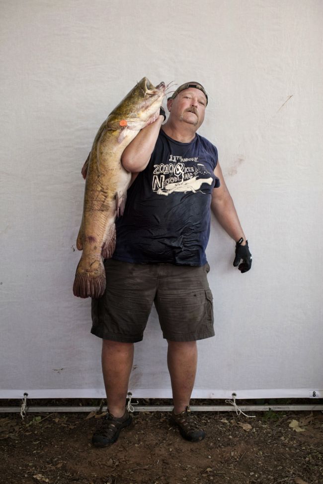 catching a giant catfish