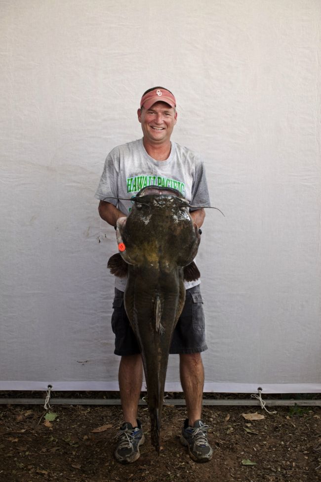 catching a giant catfish