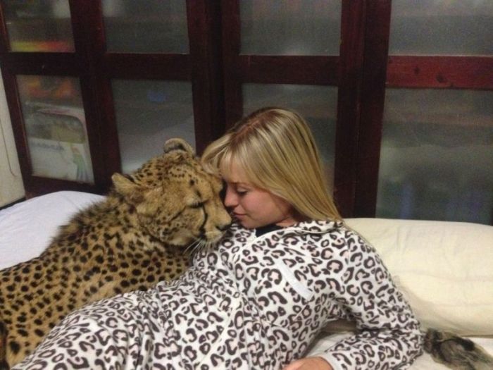 girl with a cheetah