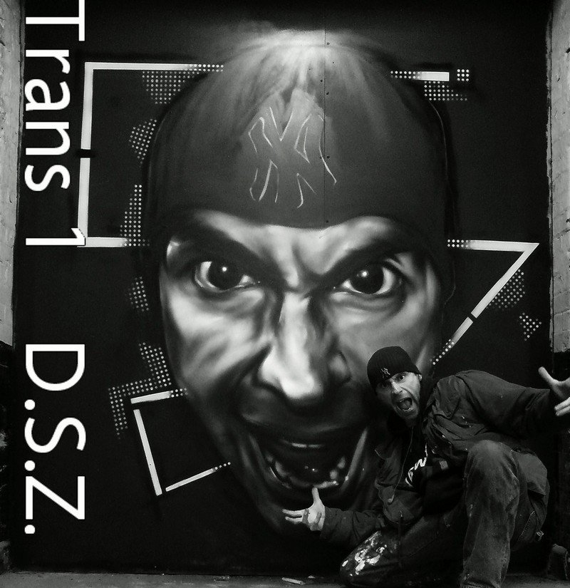 Photorealistic graffiti artist by Trans