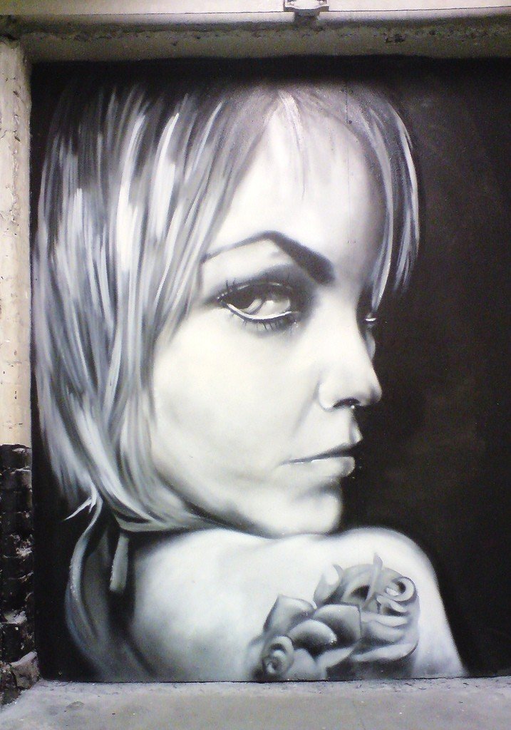 Photorealistic graffiti artist by Trans