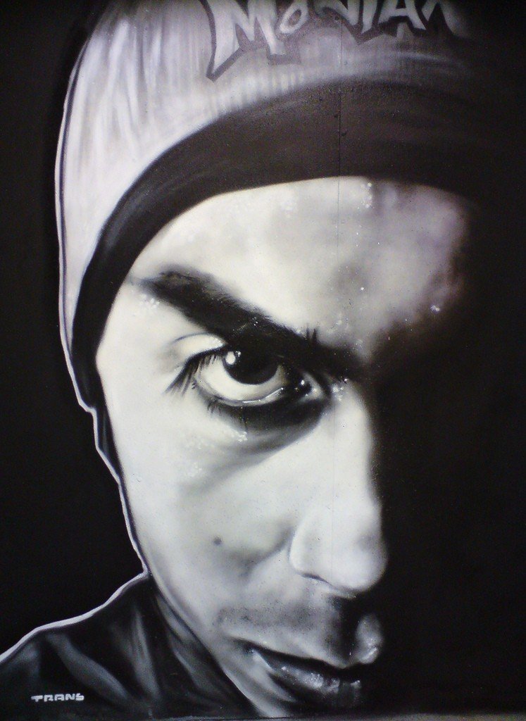 Photorealistic graffiti artist by Trans