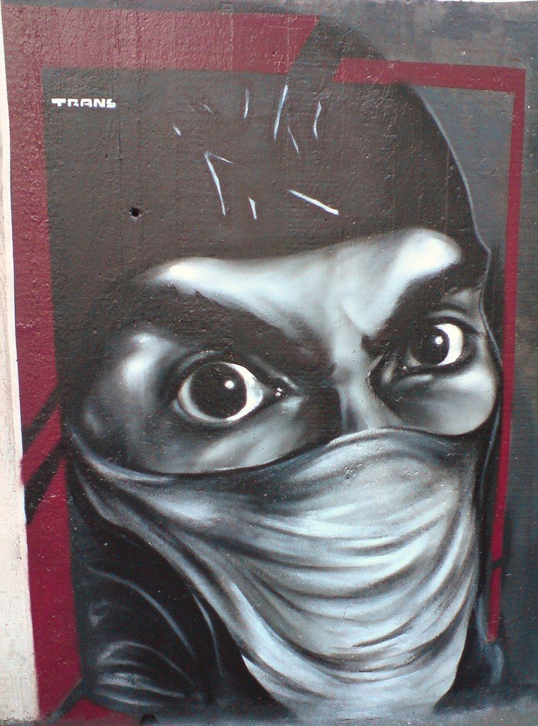 Photorealistic graffiti artist by Trans