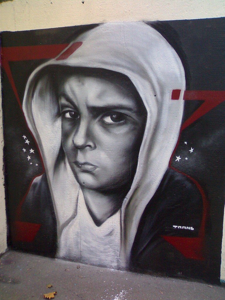 Photorealistic graffiti artist by Trans