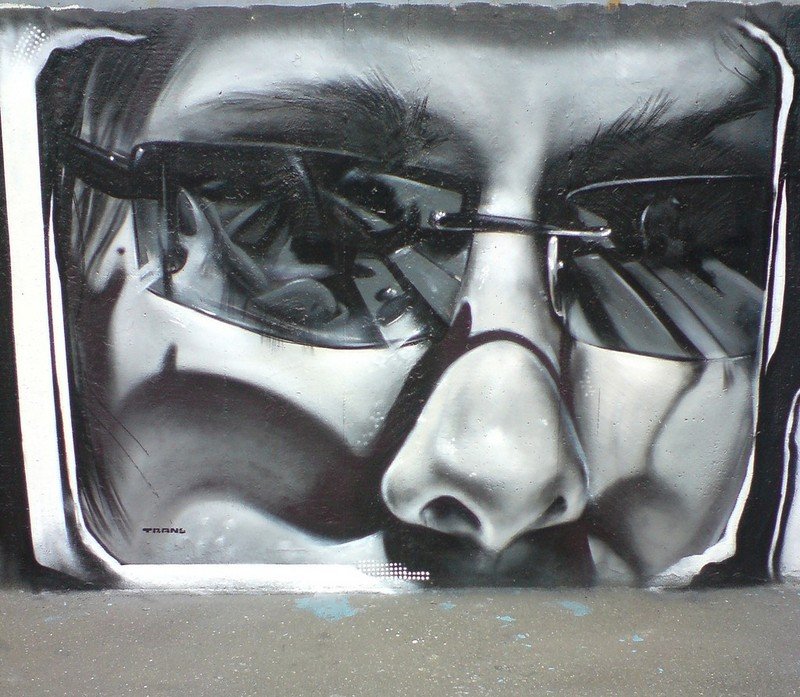 Photorealistic graffiti artist by Trans