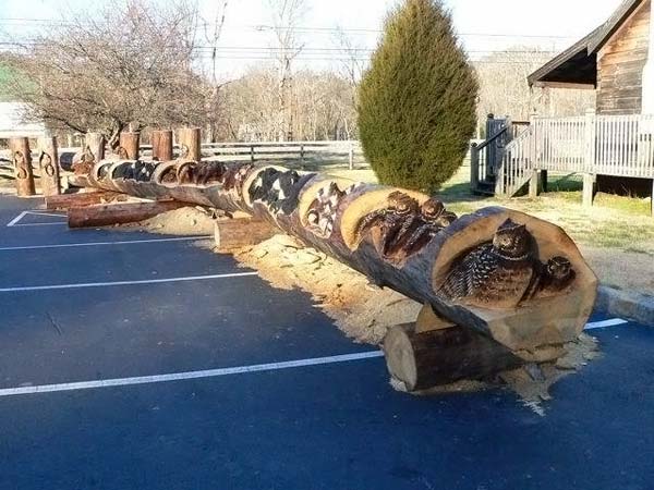 Wood sculptures made by chainsaw