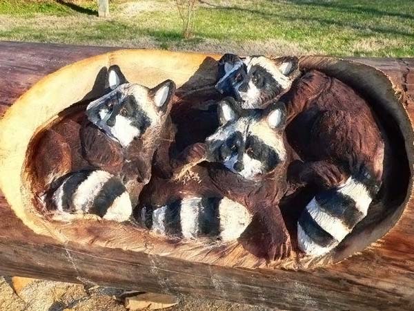 Wood sculptures made by chainsaw