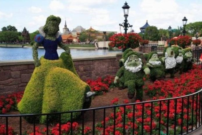 green statues