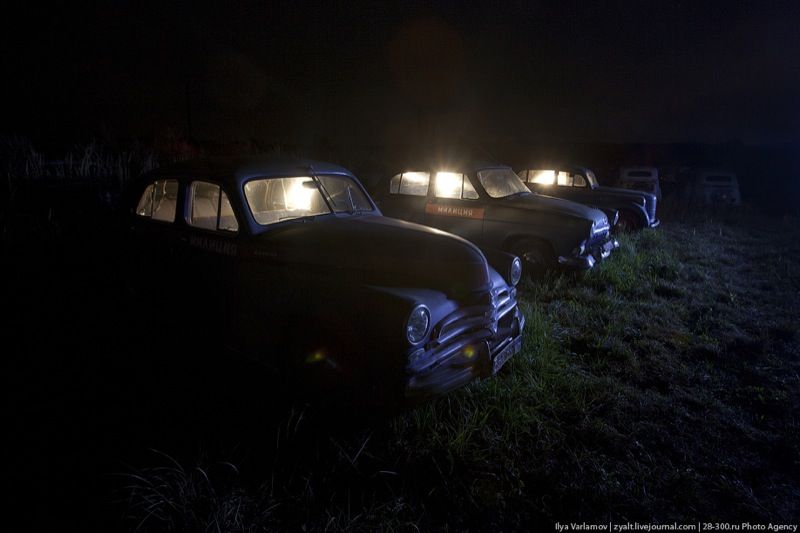 antique cars art