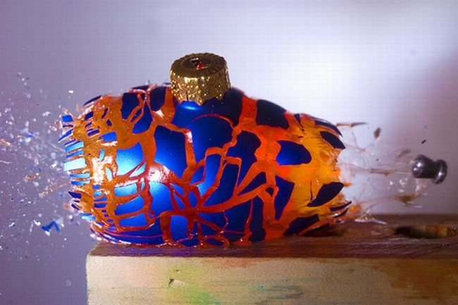 High-speed photography art with Nikon D40