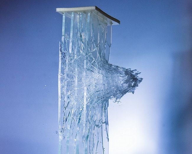 High-speed photography art with Nikon D40
