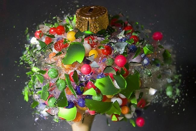 High-speed photography art with Nikon D40