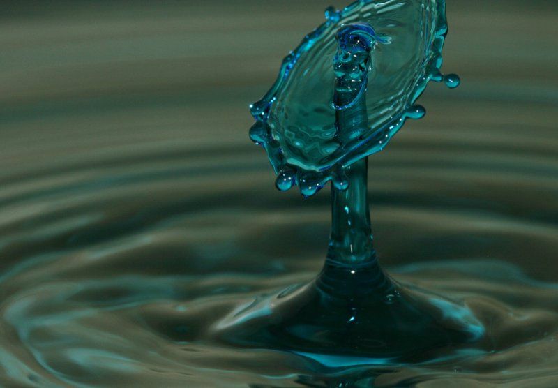 water drops high-speed photography