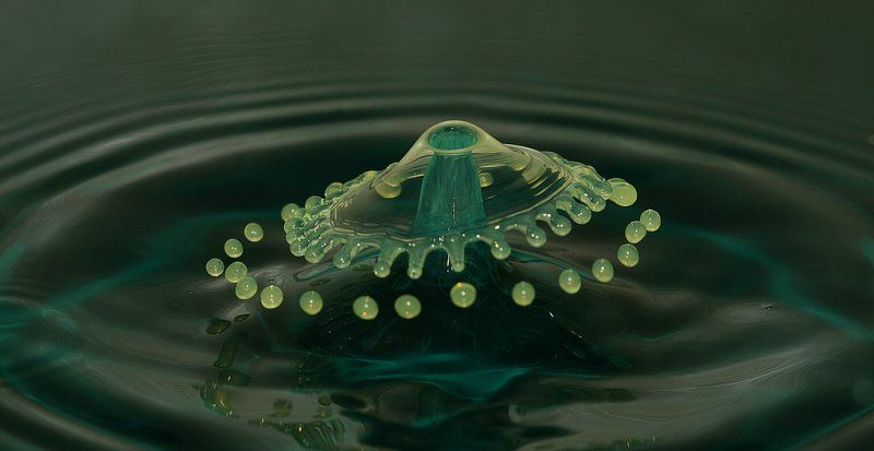 water drops high-speed photography