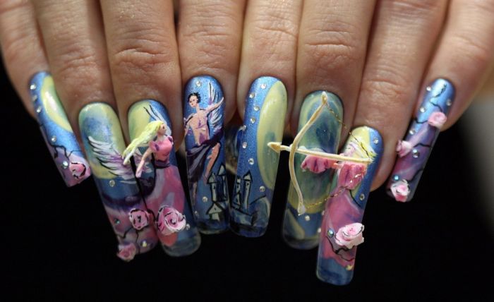 Nails art in Tokyo