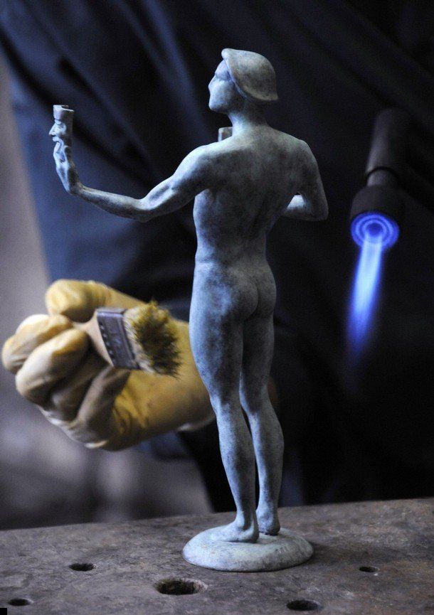Production of premium figurines for  American Actors Guild