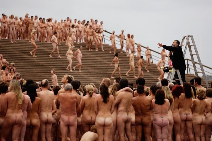 5200 people at Sydney Opera House