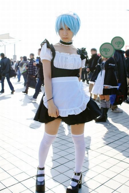 cosplay girl costume presentation