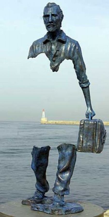 unusual sculptures by french sculptor Bruno Catalano