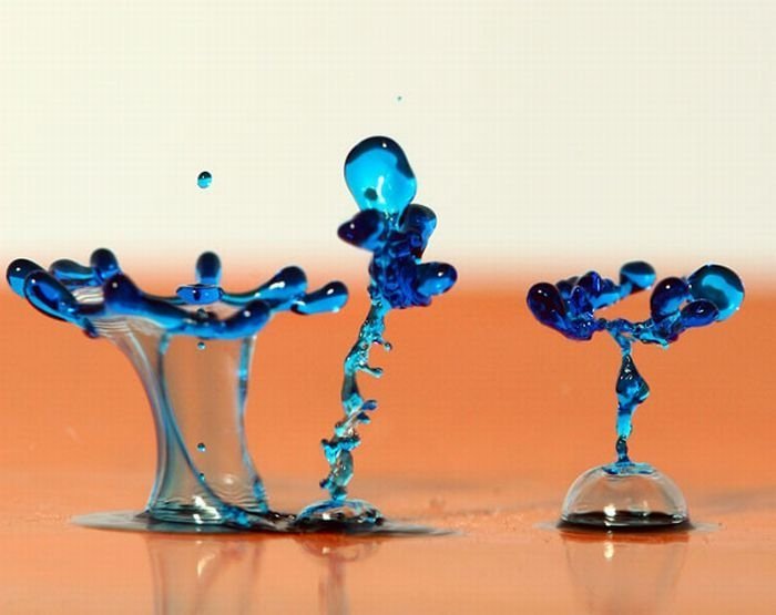 colorful high-speed water figures