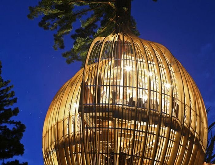 Redwoods Crysalis Treehouse restaurant, New Zealand