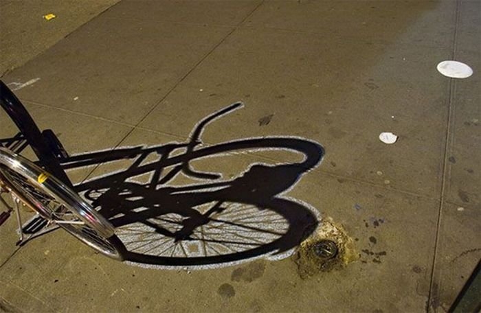 street art graffiti shadows