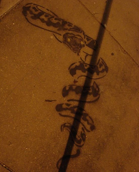 street art graffiti shadows