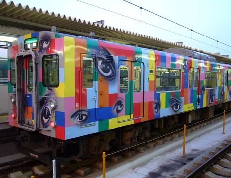 street art graffiti on trains