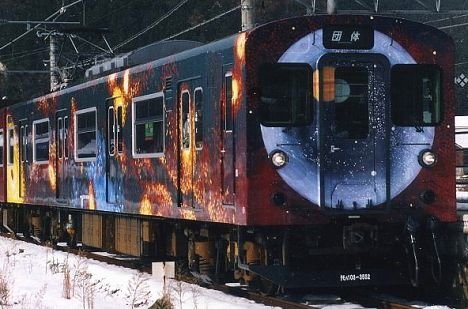 street art graffiti on trains