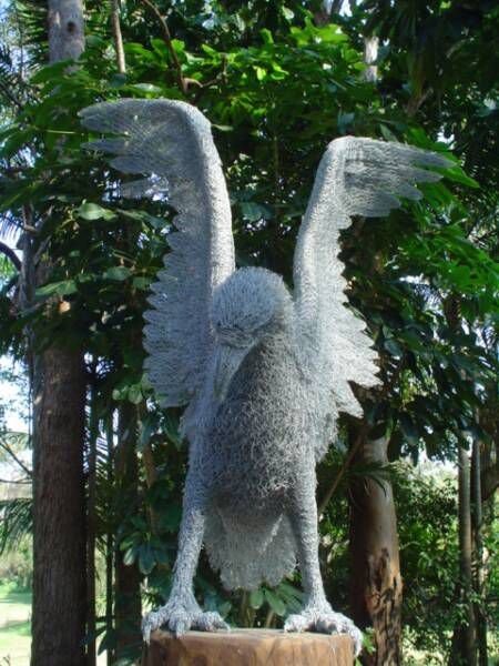 Chicken wire art by Ivan Lovatt