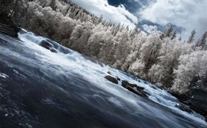 Infrared photography by Jeffrey Klassen