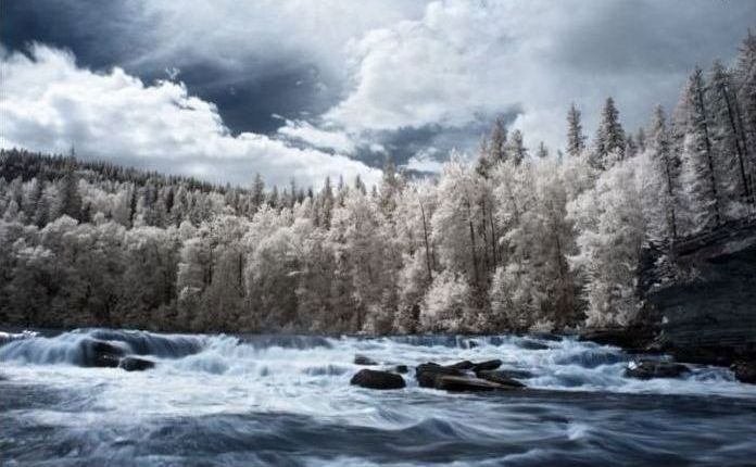 Infrared photography by Jeffrey Klassen