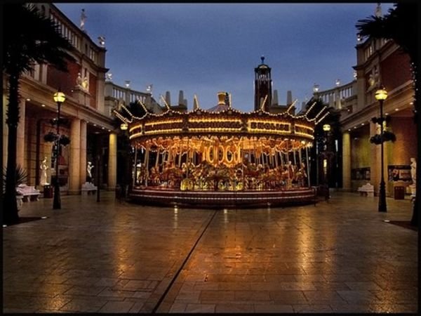 carousel photograph