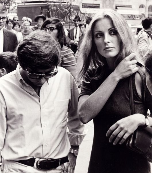 Photography with the paparazzi approach by Ron Galella