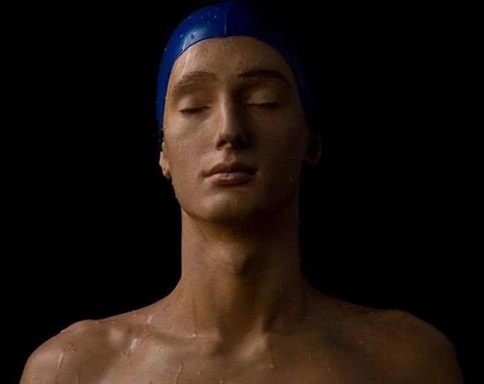 Realistic sculptures by Carole Feuerman