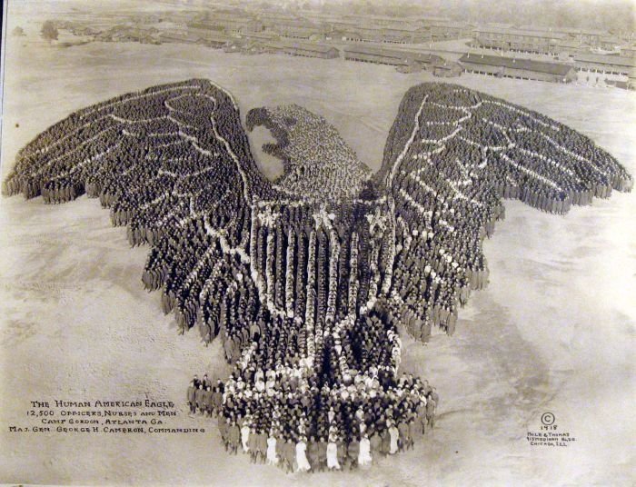 pictures formed by thousands of soldiers