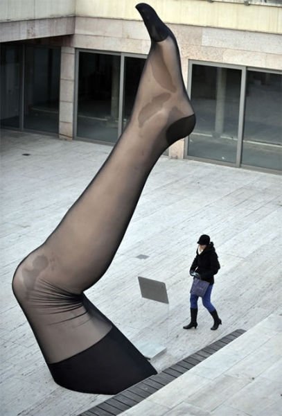 giant sculpture