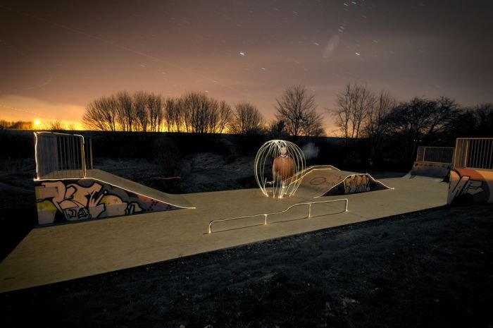 playing with light in a skate park