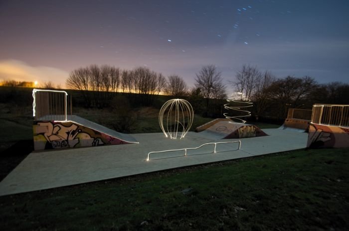 playing with light in a skate park