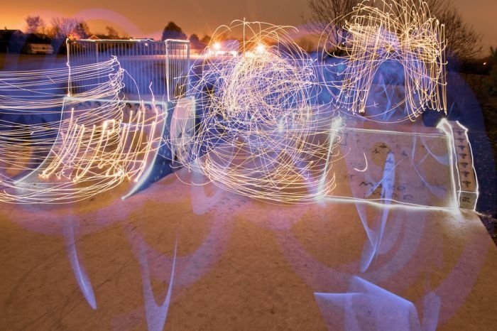 playing with light in a skate park