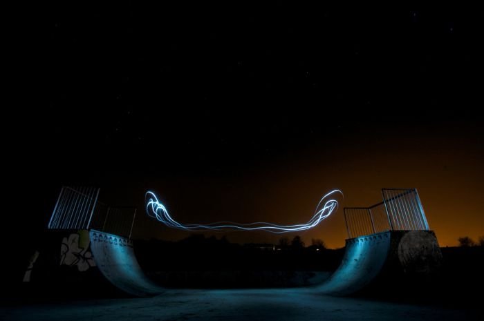 playing with light in a skate park
