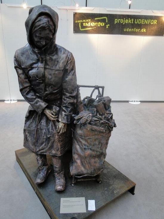 Sculptures of homeless people by Jens Galschiøt