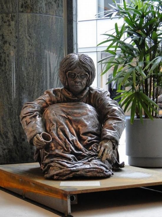Sculptures of homeless people by Jens Galschiøt
