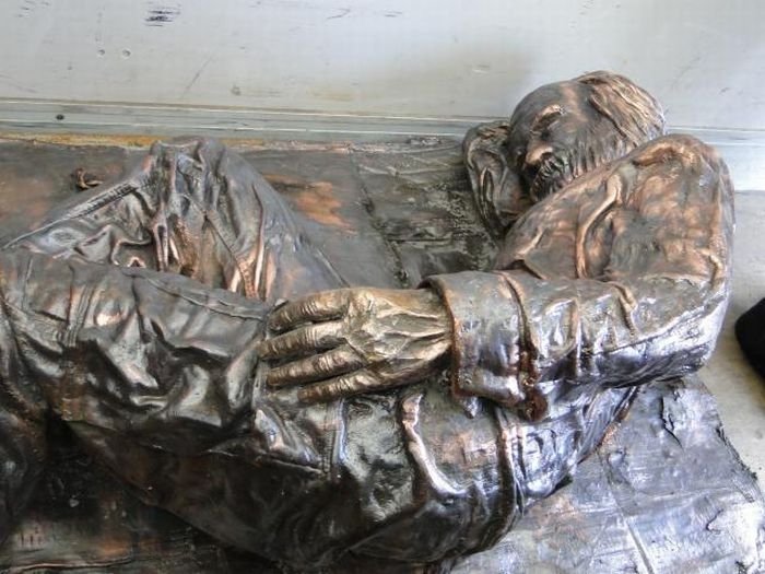 Sculptures of homeless people by Jens Galschiøt